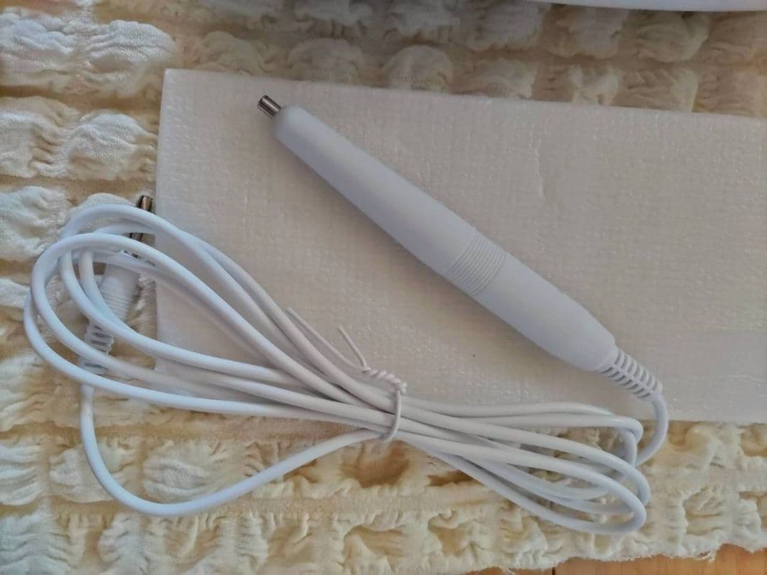 即相談購入歓迎！！新品未使用 お肌美容✨シミ取り低周波美顔機 顔 手 足