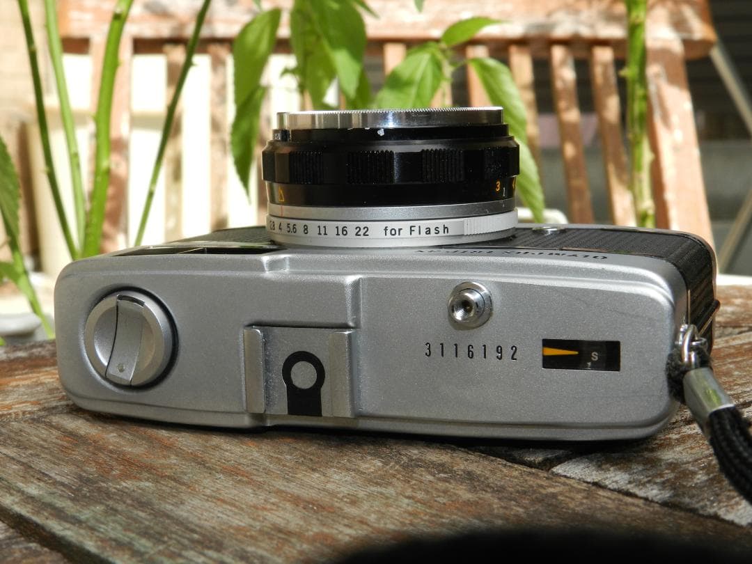 極美品　OLYMPUS TRIP 35 フィルムカメラ　即撮影可