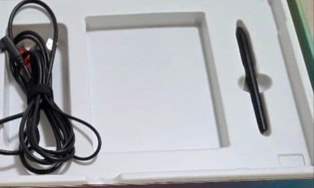 XP-PEN　液タブ　16インチ