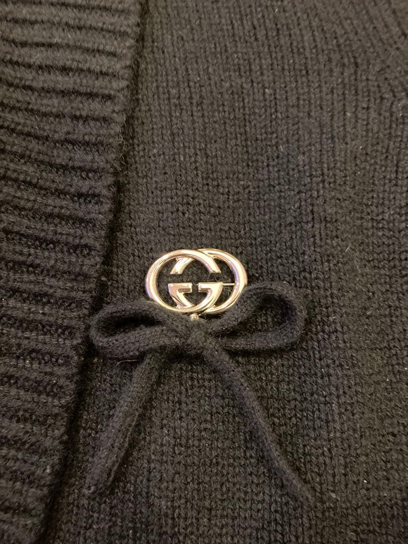 ☆GUCCI☆ ブローチ付き　ショールカラー カシミアニットカーディガン