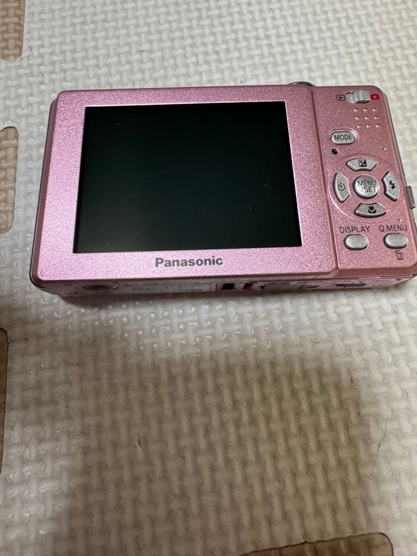 【超美品】大人気のピンクLUMIX DMC-FS6 810万画素 早い物勝ち