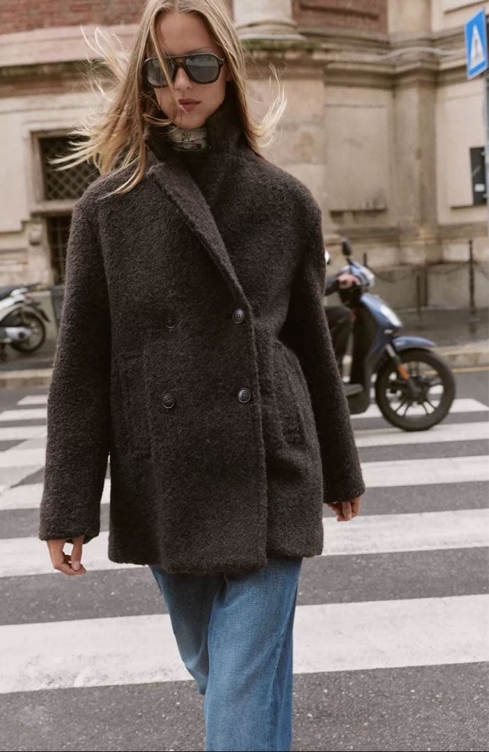 【完売品】ZARA ブークレダブルブレストミディ丈コート Sサイズ　新品タグつき