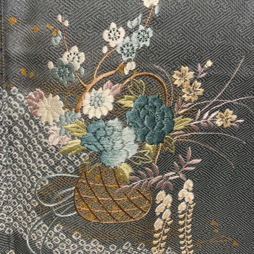 D203 訪問着　絞り　花刺繍　正絹　着物　袷　しつけ糸付き未使用極美品