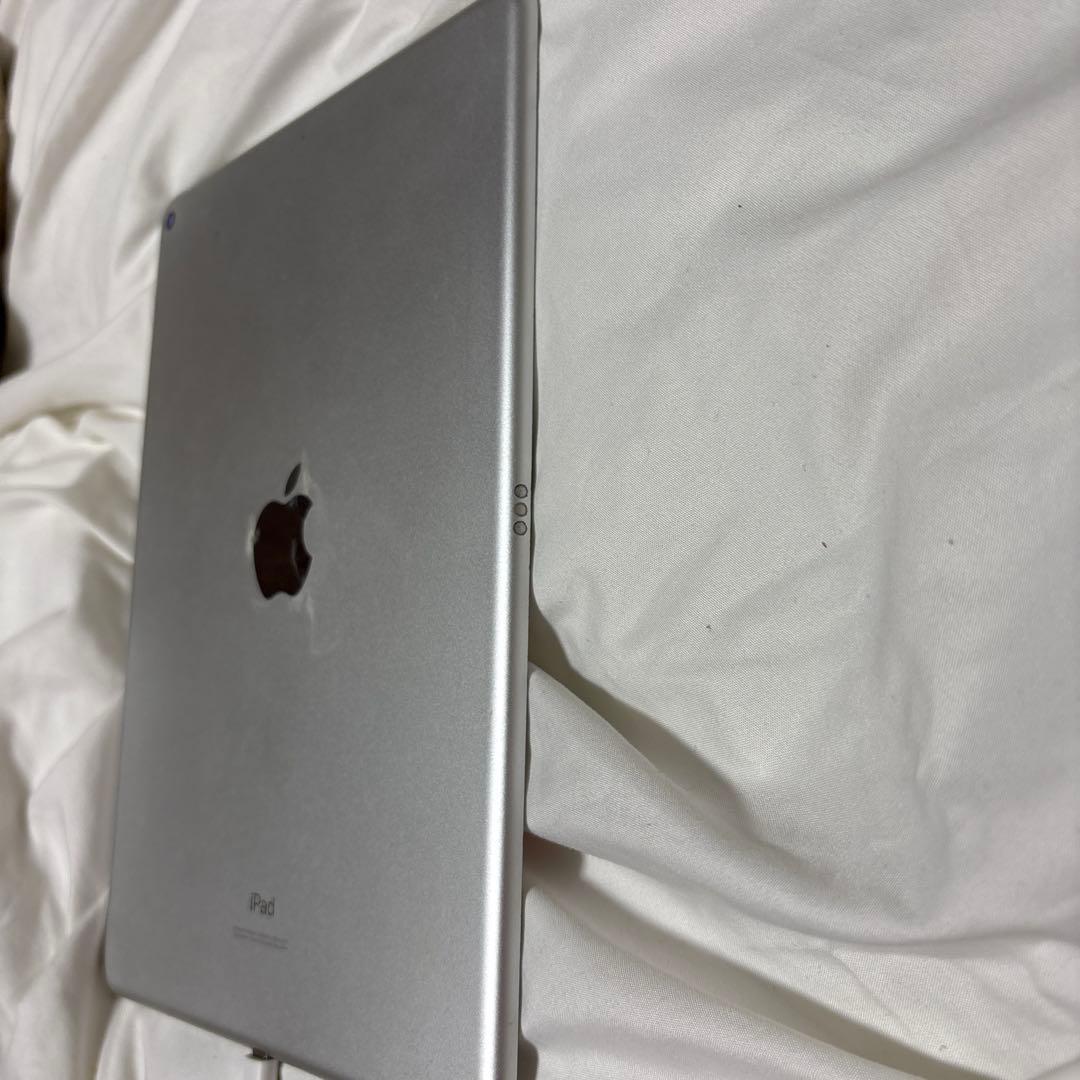 みっつ　iPad Air3 256GB Wi-Fi シルバー