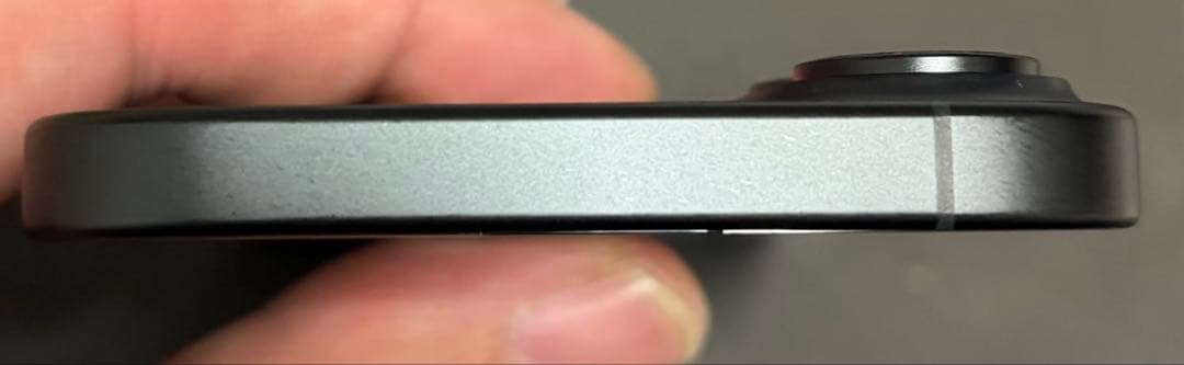 【ほぼ新品未使用】 iPhone16 128GB ブラック SIMロック無し