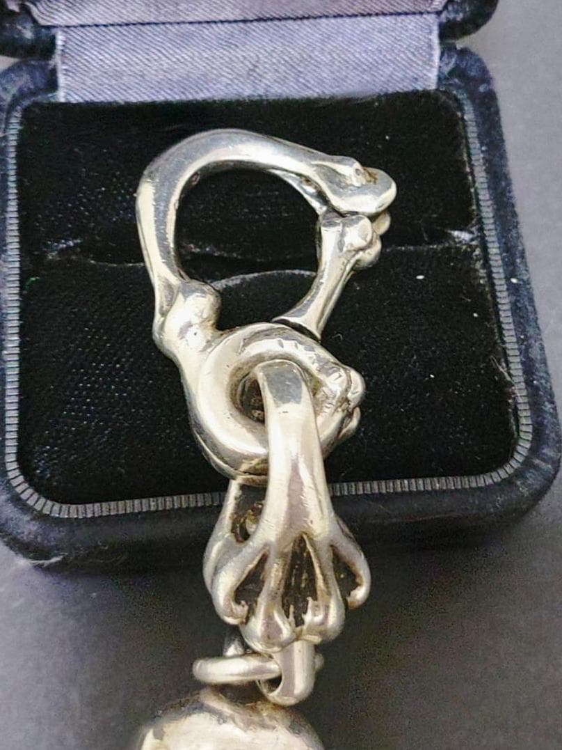 レザーズアンドトレジャーズ ビヨングランドスカルキーチェーン