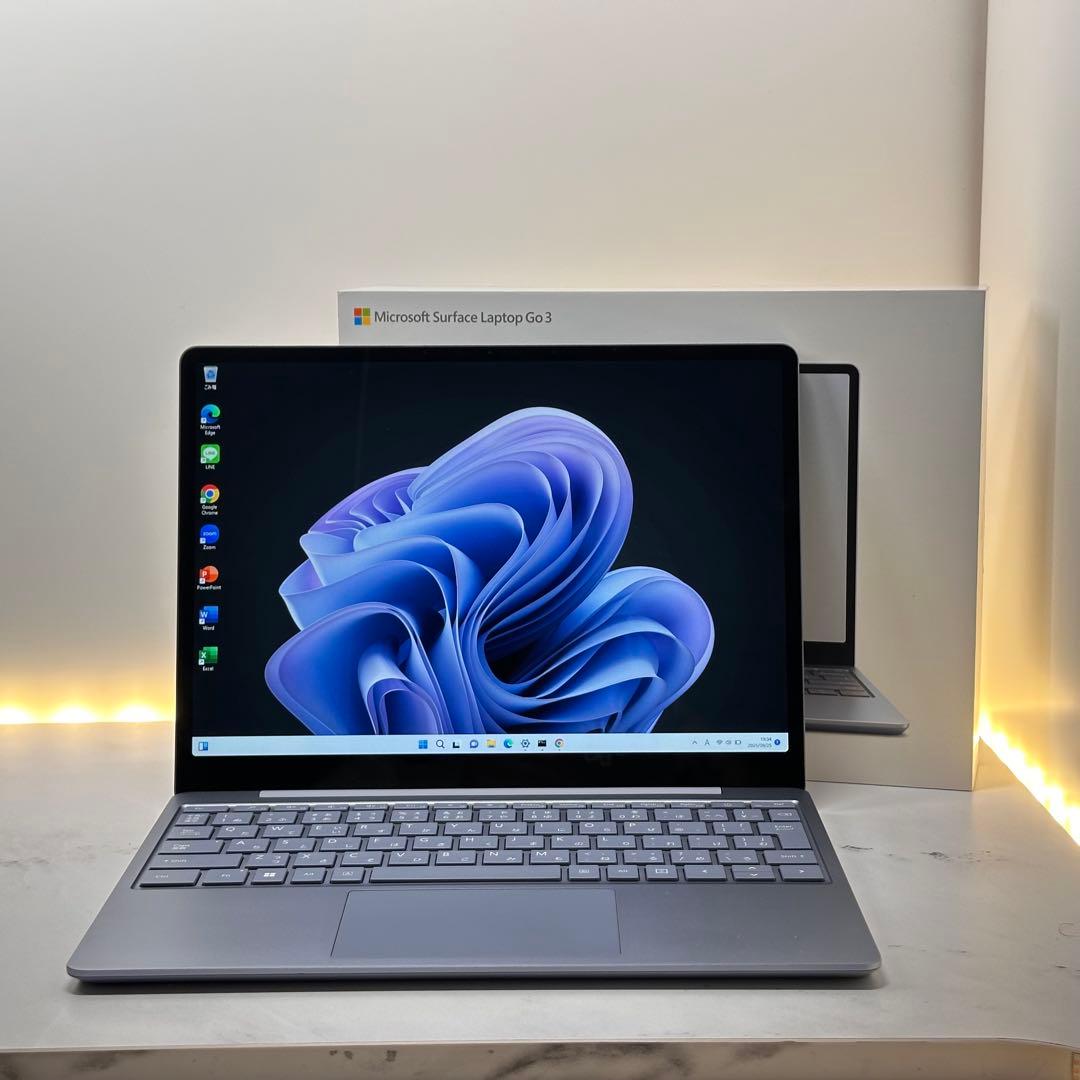 【極美品SA】Surface Laptop Go3 i5/8/256