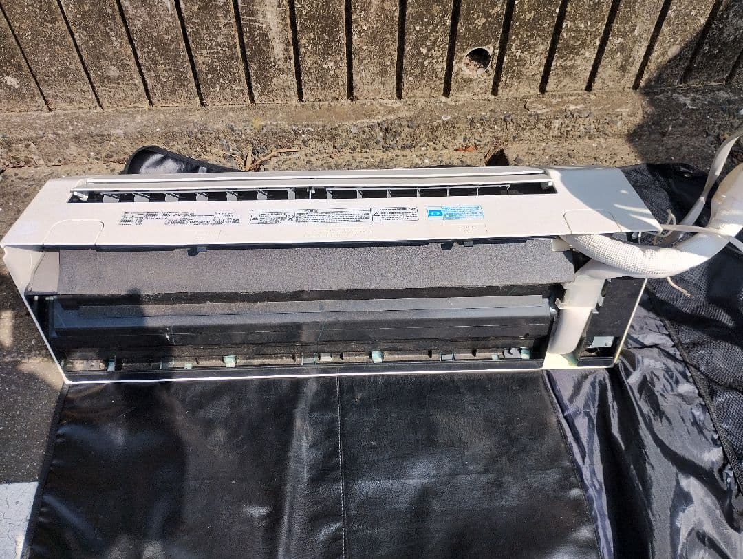 TOSHIBA RAS-225SP (M) ジャンク　エアコン本体室内機のみ