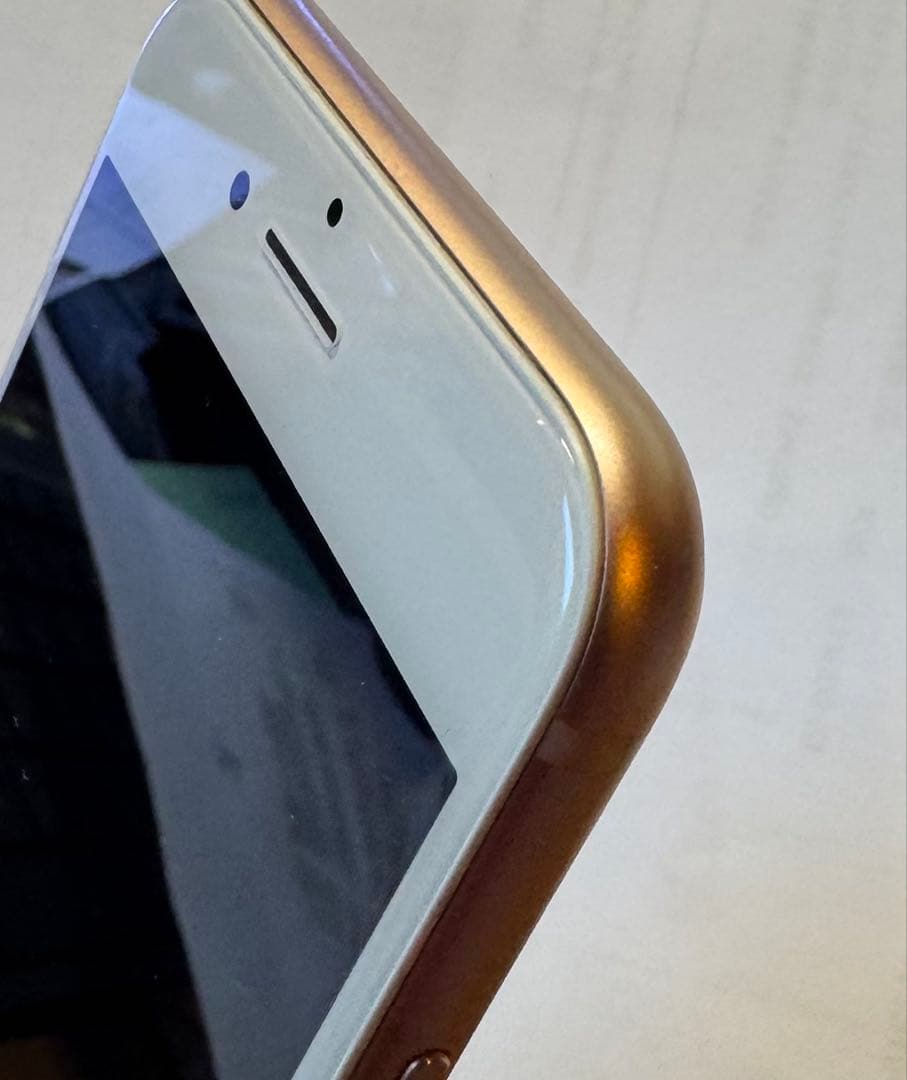 Apple iPhone 8 ゴールド 64GB MQ7A23/A