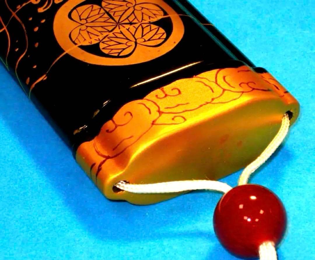 水戸黄門　印籠　三つ葉葵　葵