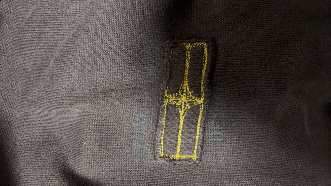 stone トレーナーボルドー