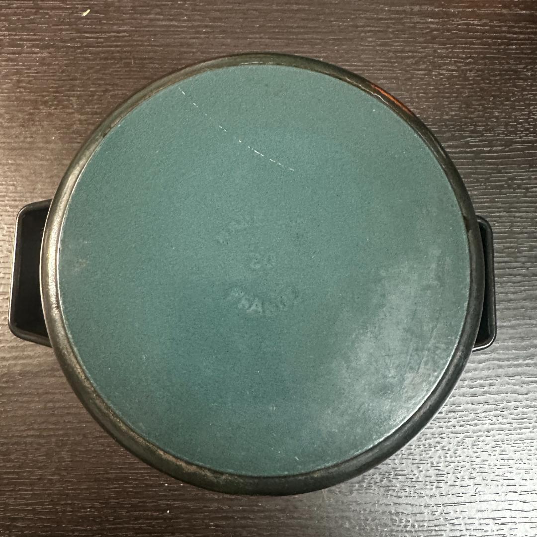 さ*い様 STAUB La Cocotte 両手鍋 ブラック 20cm