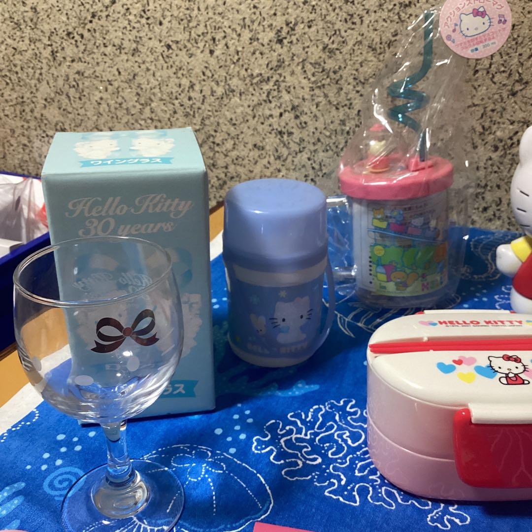 3725ハローキティ弁当箱&水筒&水筒カバーセット