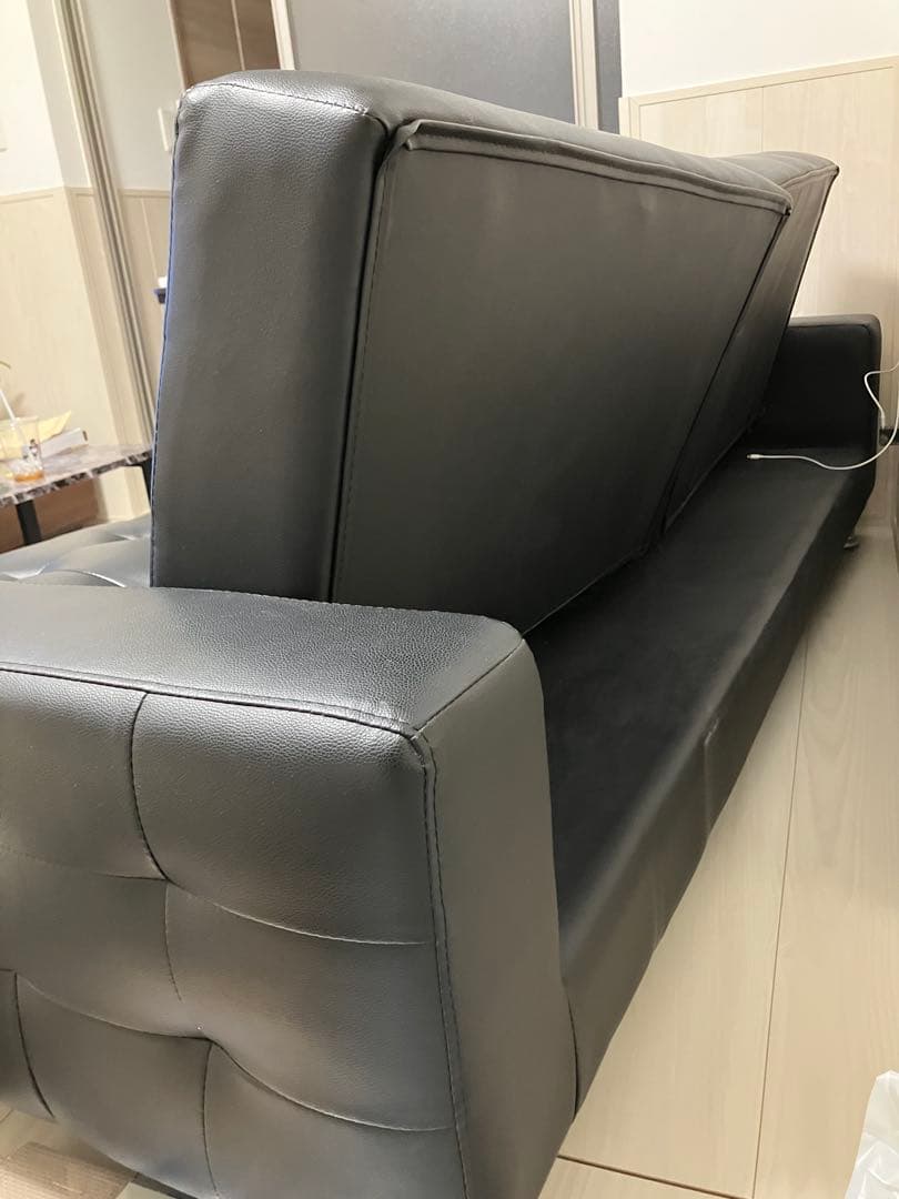 黒 合成皮革 2人掛けソファ