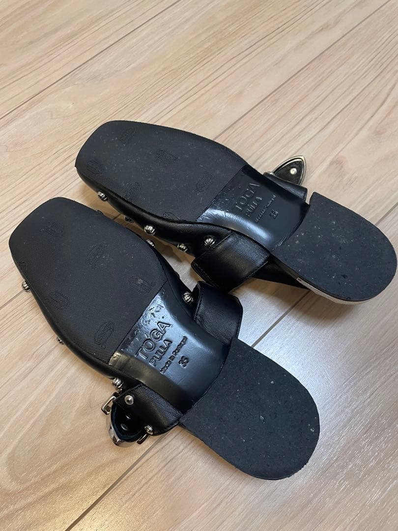 美品　トーガ　PUFF STUDS MULE