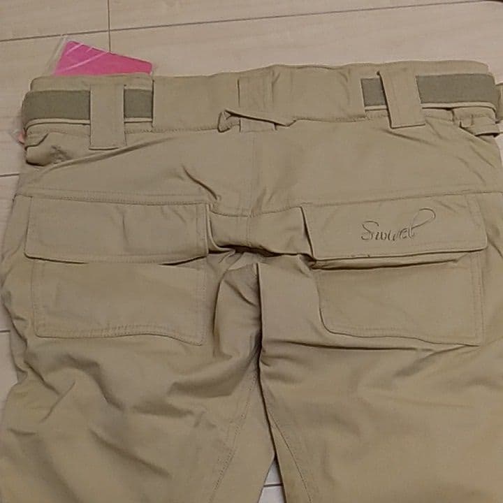 48 新品タグ付き　swivel　ボードウェア