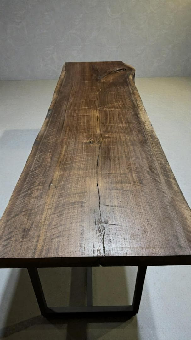 ウォールナット一枚板2200mm｜深い色艶と静かな存在感が美しい無垢天板