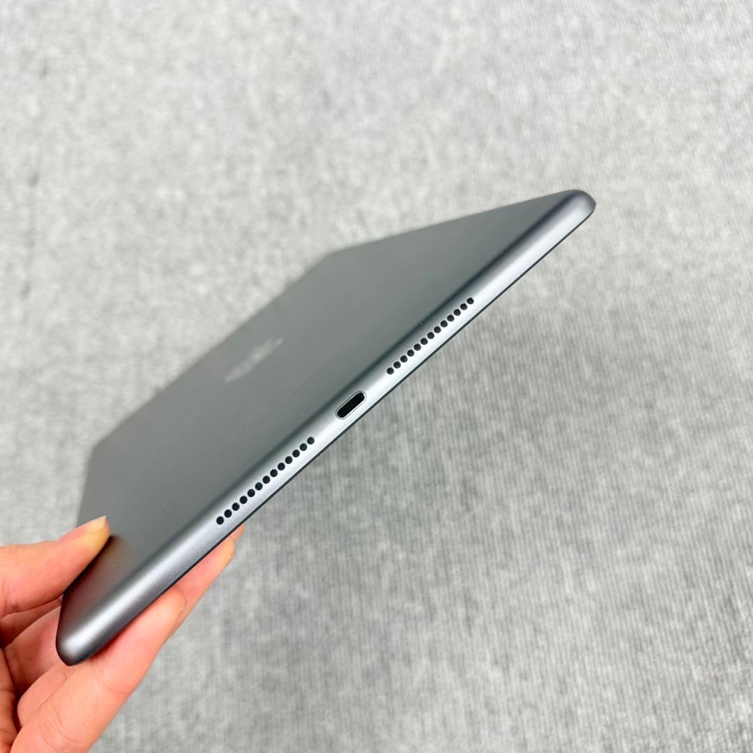 iPad 第7世代 (2019年モデル) 32GB Wi-Fi スペースグレイ
