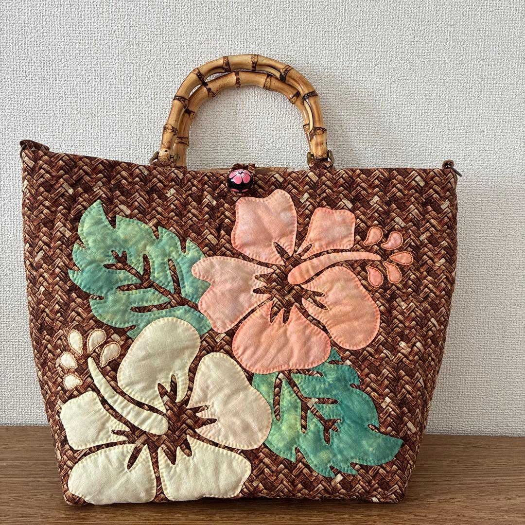 ハワイアンキルトバッグ　ハイビスカス