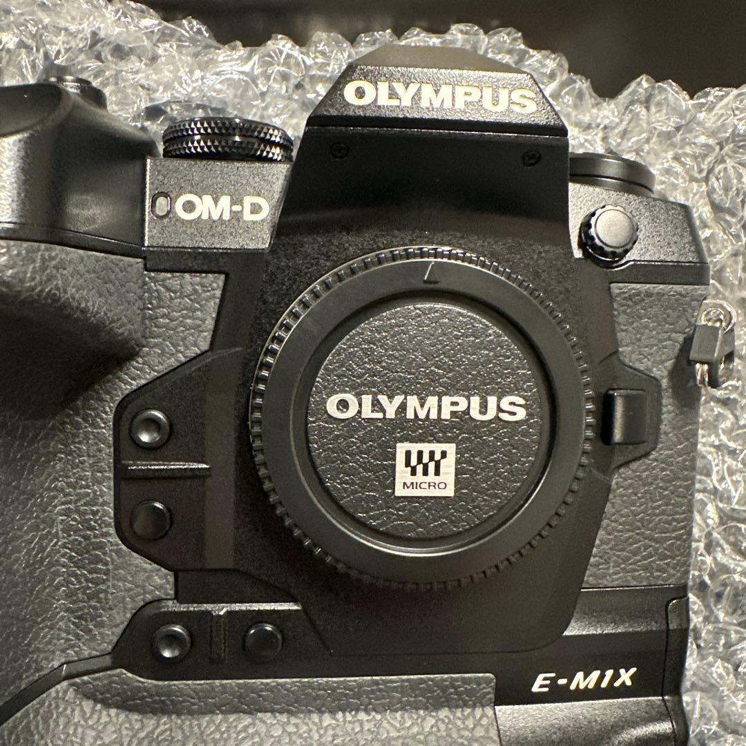 展示品！美品！OLYMPUS OM-D E-M1X デジタル一眼レフカメラ