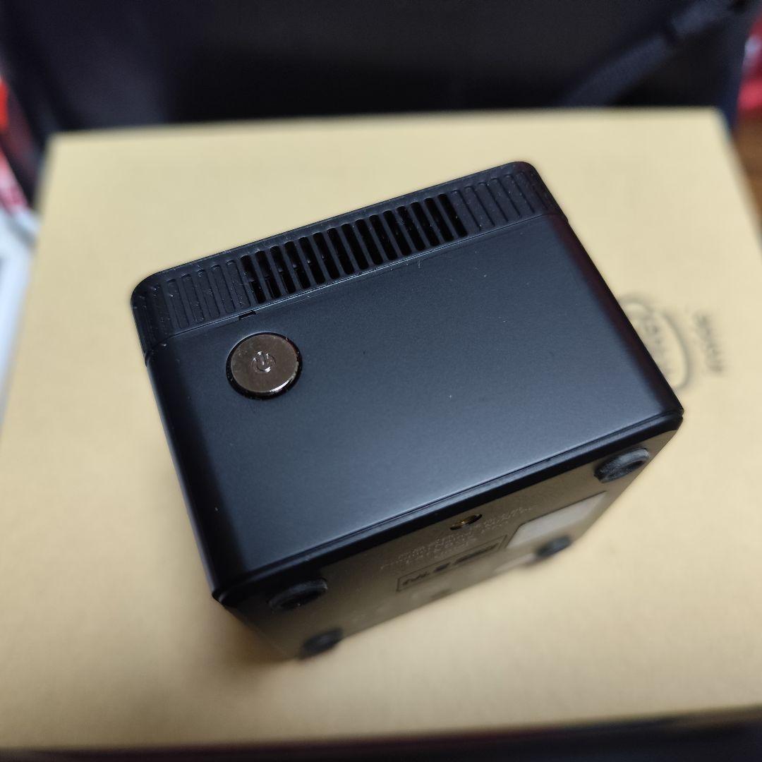 【値引き中】CHUWI 超軽量ミニPC ブラック
