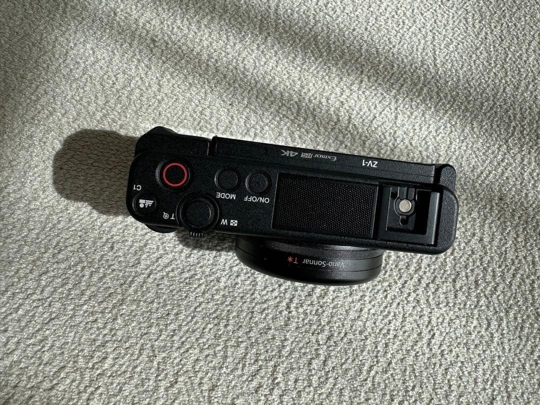 美品 SONY VLOGCAM ZV-1 /バッテリー付属