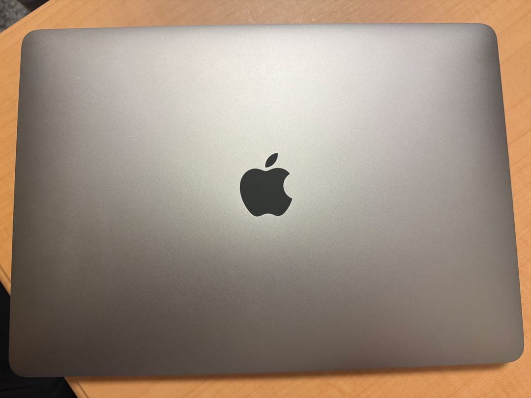 バッテリー最大容量96%MacBookAir M1 2020 8GB/258GB