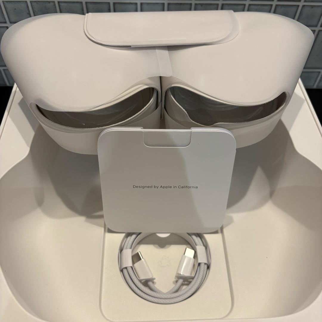 【み】Apple AirPods Max Starlight