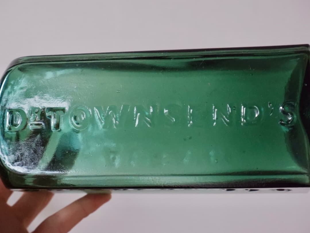 Dr. Townsend’s　薬瓶　ガラス　19世紀　古道具　Q2285