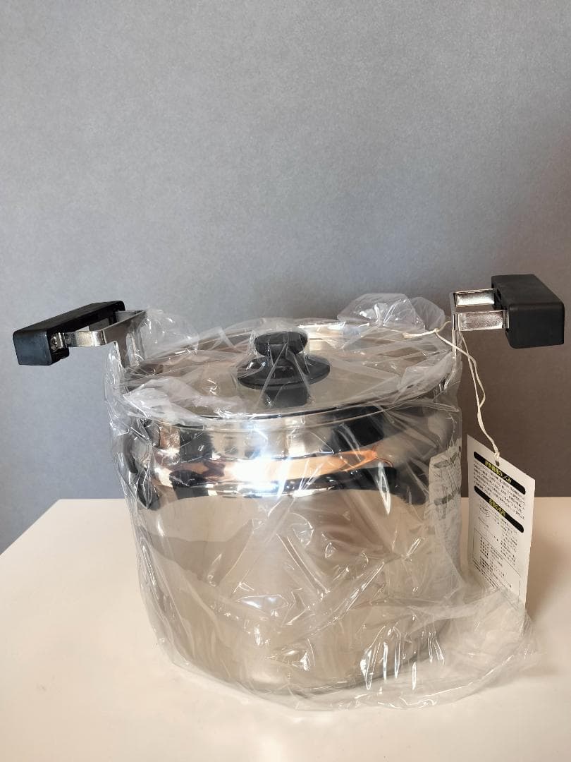 shuttle chef 圧力鍋 4.5L クックブック付き 新品未使用品