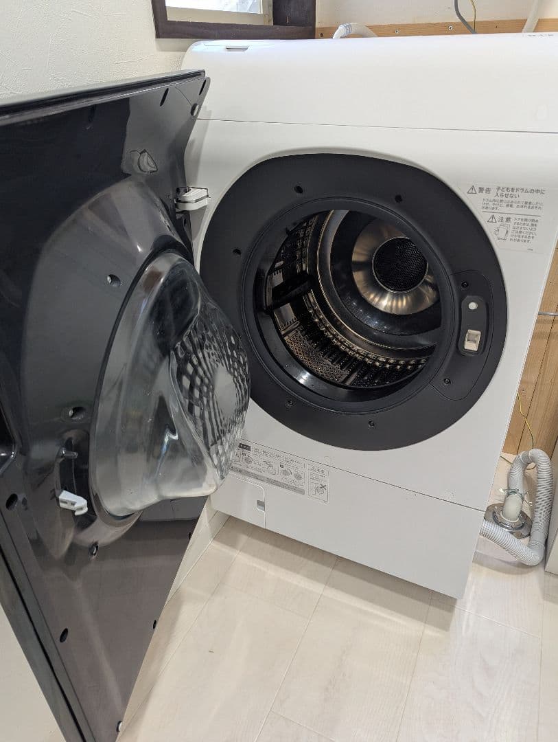 SHARPドラム式洗濯乾燥機　 ES-W113-SL