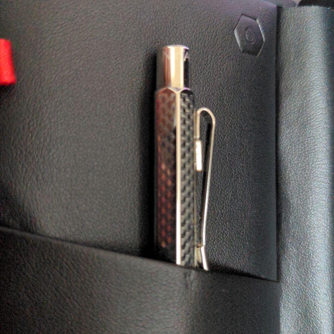 カランダッシュ　エクリドール　キューブリック