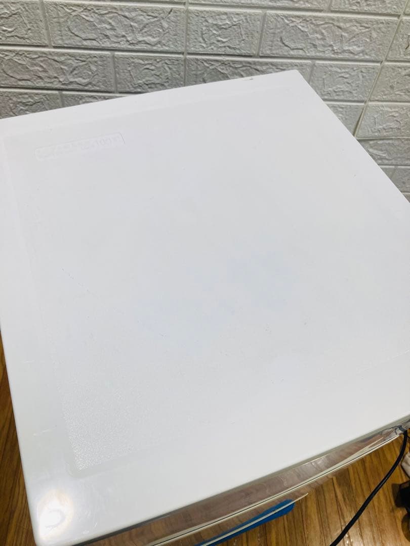 ノンフロン冷凍冷蔵庫 ヤマダ電機 YRZ-C09B1 90L