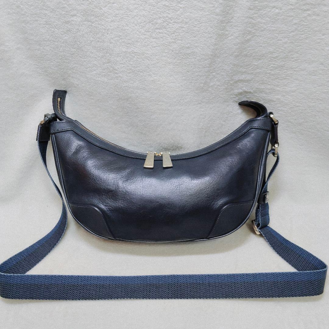 aniary アニアリ ショルダーバッグ 三日月型 レザー ハーフムーン