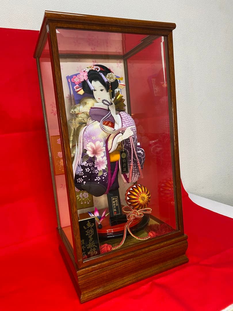 羽子板　立体振袖　ガラスケース１５号・サイズ間口約３２×奥行約２８×高さ約６３㎝