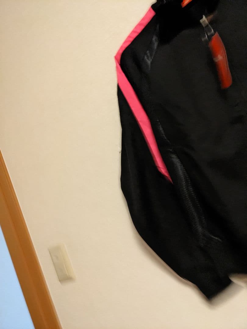 値下げ！2着セットPUMA ネオンカラー Lサイズ 黒/ピンク P47407