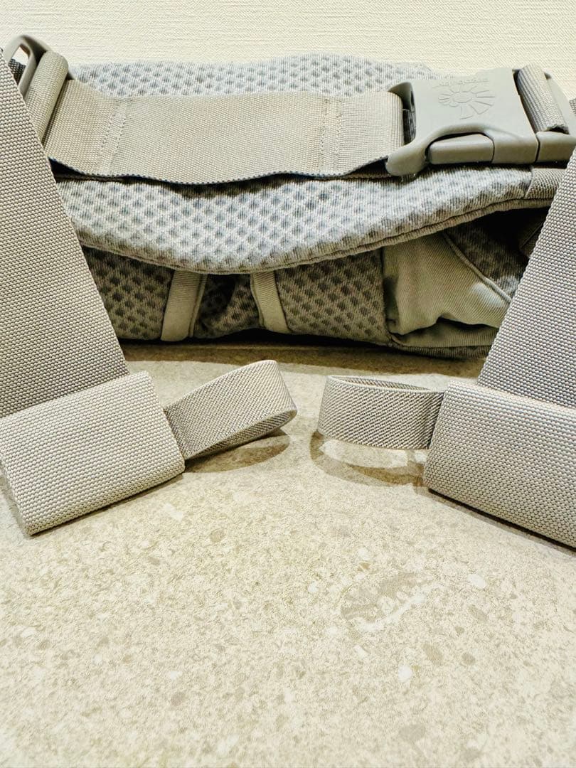 【美品‼️】エルゴ ergobaby OMNI breeze抱っこ紐 パールグレー