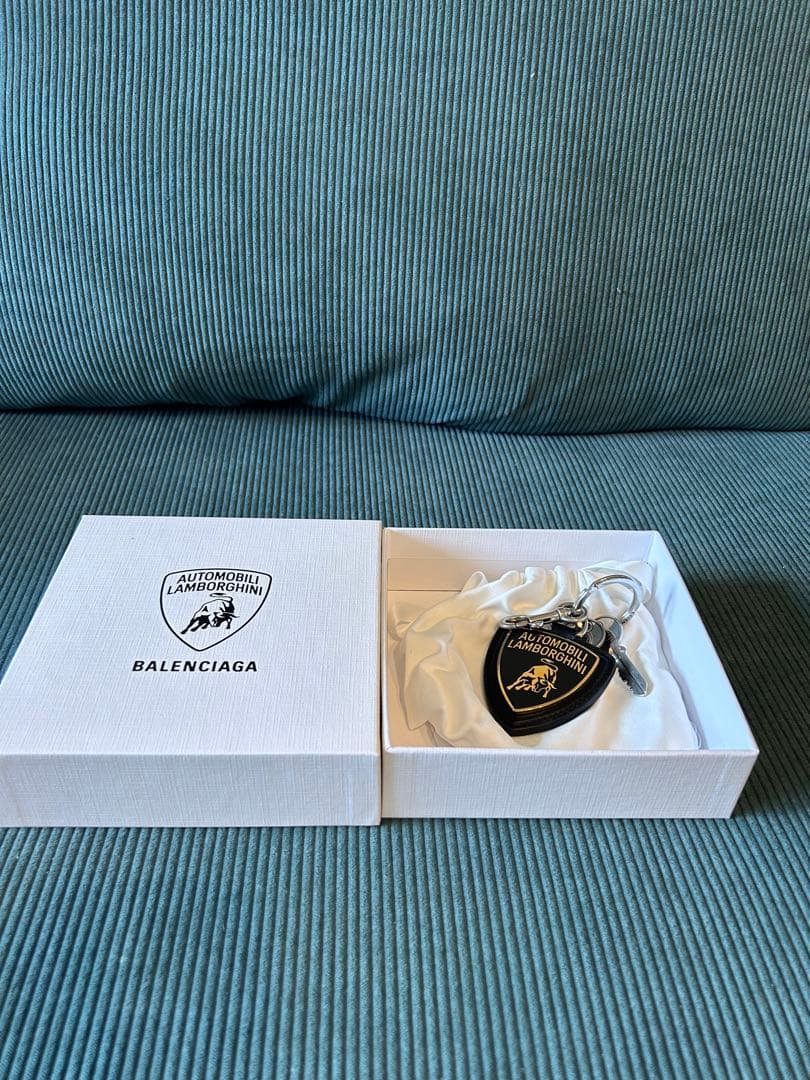 最終値下げ！激レア新品Lamborghini Balenciaga キーホルダー