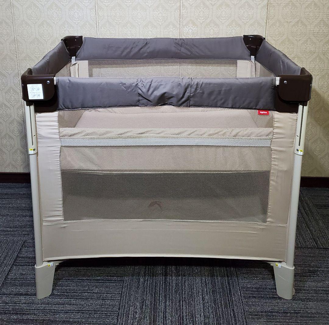 極美品 アップリカ ココネルエアー 折り畳み ベビーベッド ココアブラウン