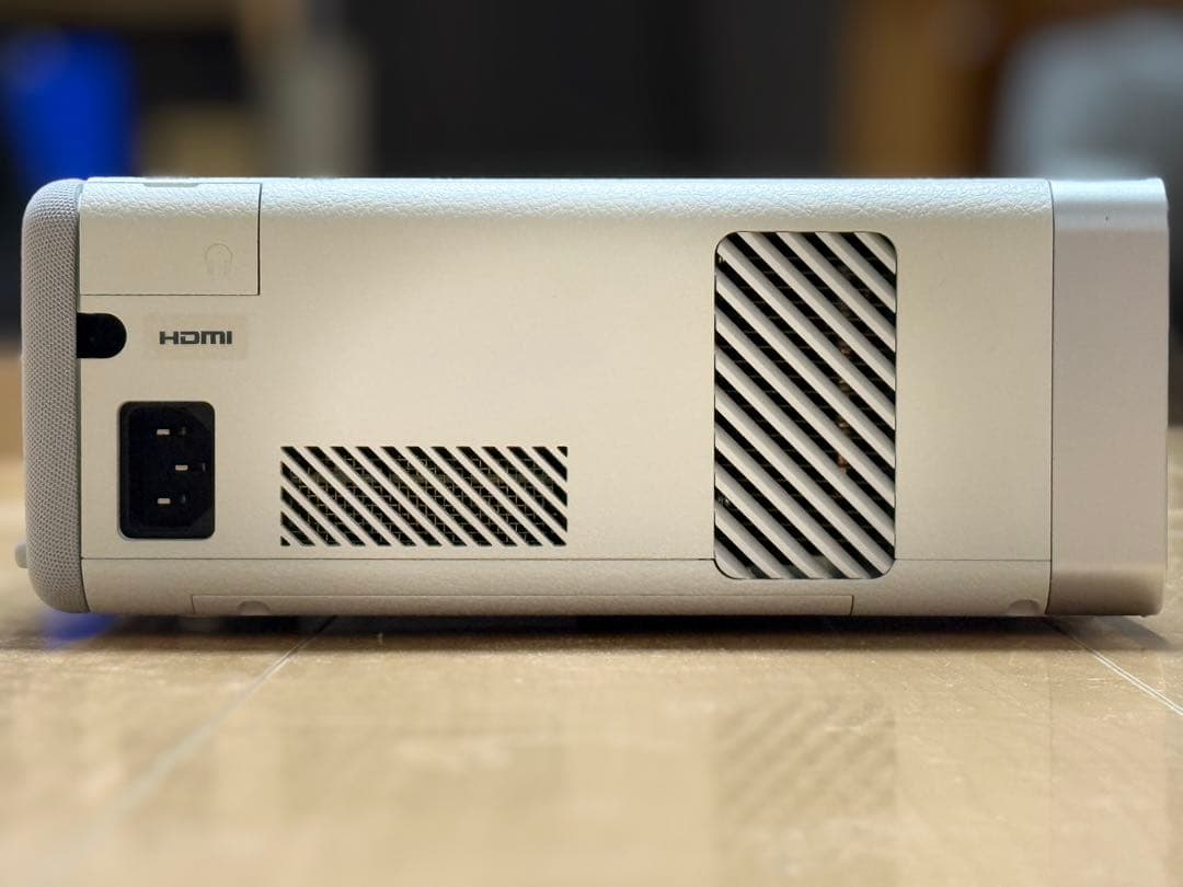 EPSON プロジェクターEF-100W & Fire TV stick