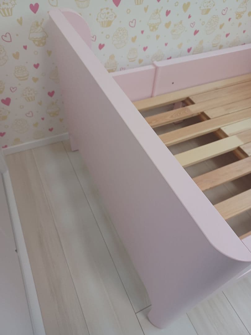 神戸市引き取り限定☆対面お渡し☆IKEA伸長ベッドフレーム☆ブースンゲ　ピンク色