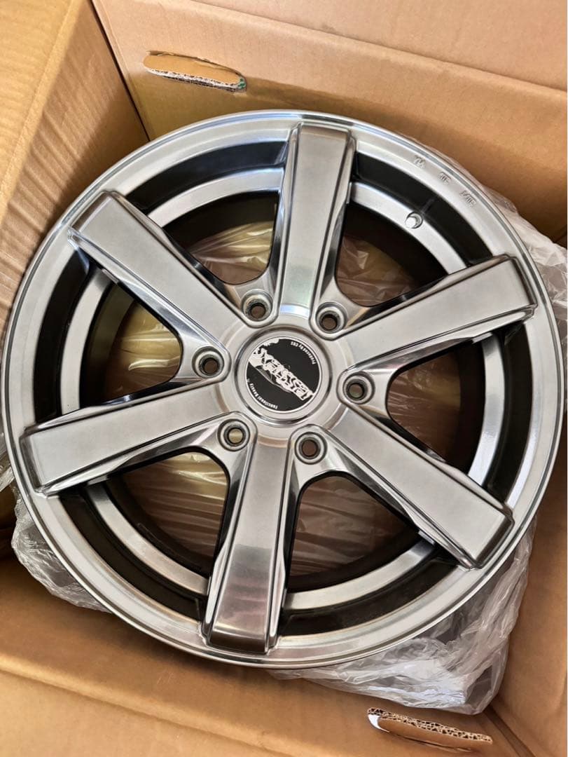 【11062】CRS ESSEX ハイエース ホイール 17インチ　4本