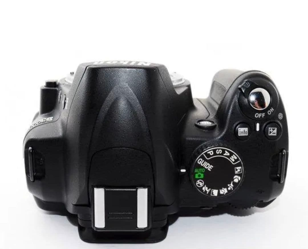 1月27日限定価格♪Nikon D3000 AF-S 18-55mm VR