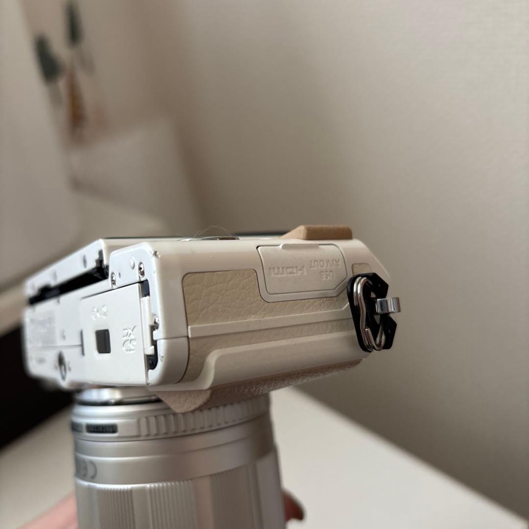 OLYMPUS PEN E-PL7ミラーレス一眼　望遠レンズ付き