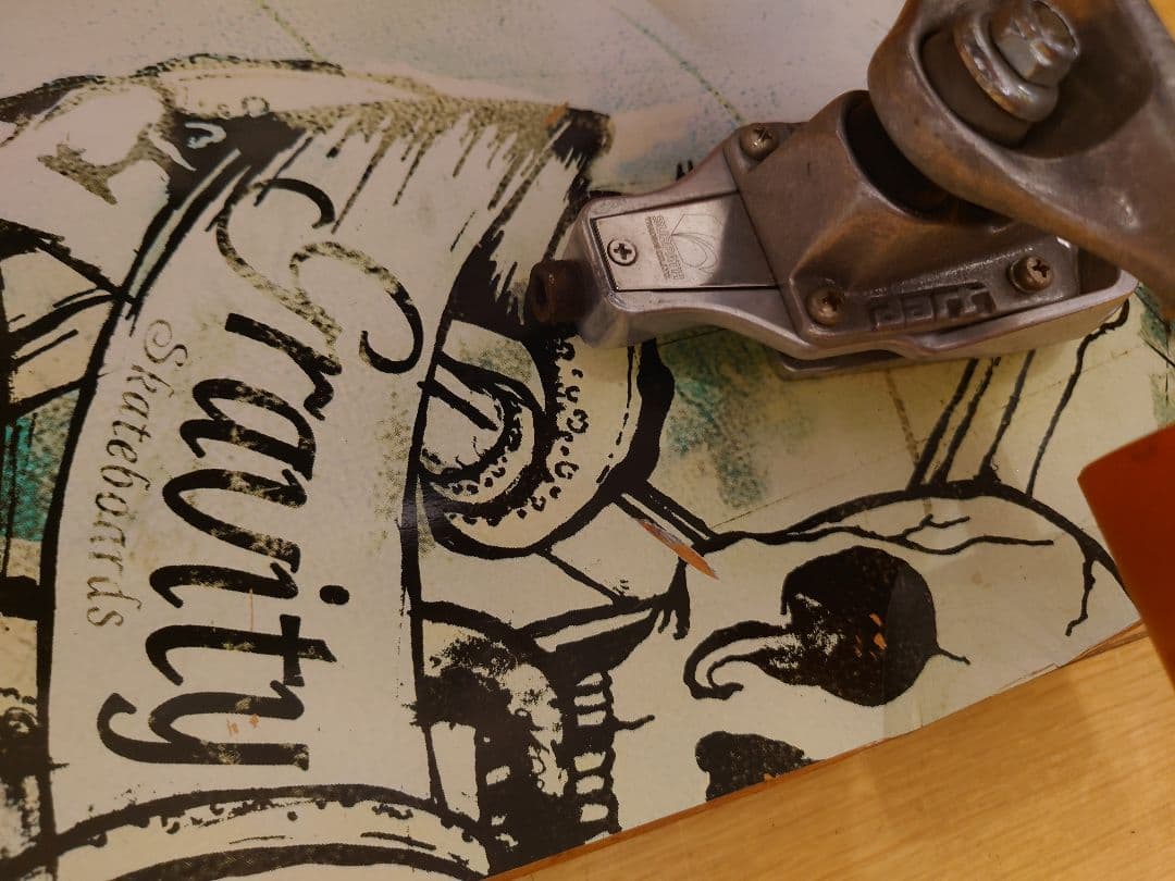 Gravity 102cmコンプリートスケートボード