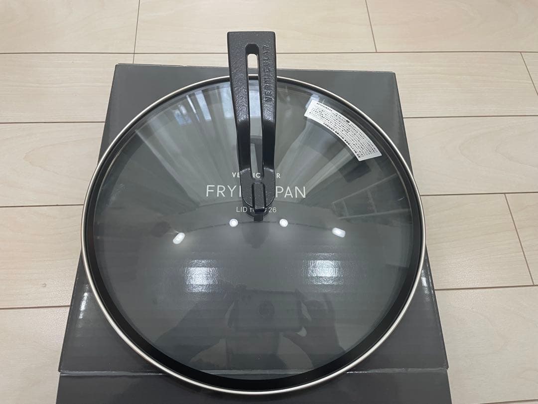 【S2456y】VERMICULAR 浅型フライパン 26㎝