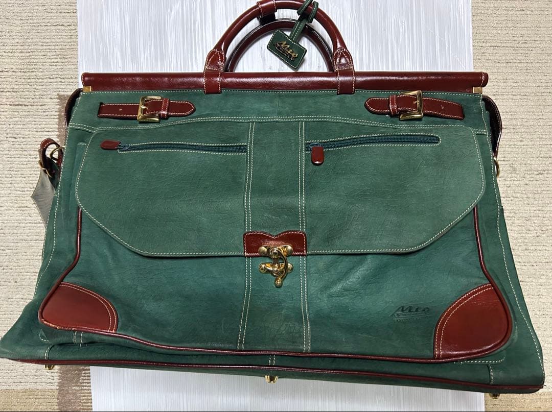 美品　Mio Milano 本革ボストンバッグ　お洒落