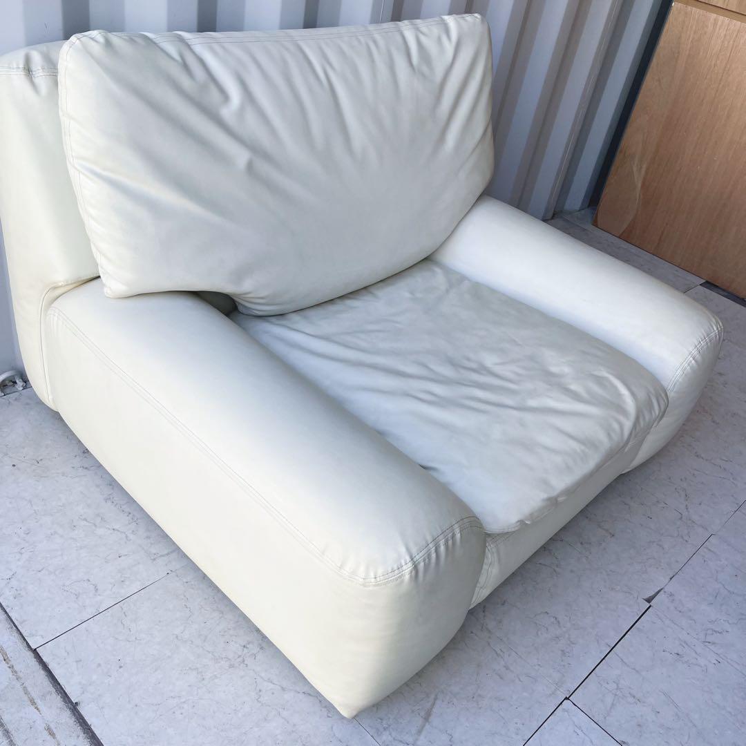 送料設置無料！アルフレックス ベンゴディ 本革ホワイトシングルアームソファ✨