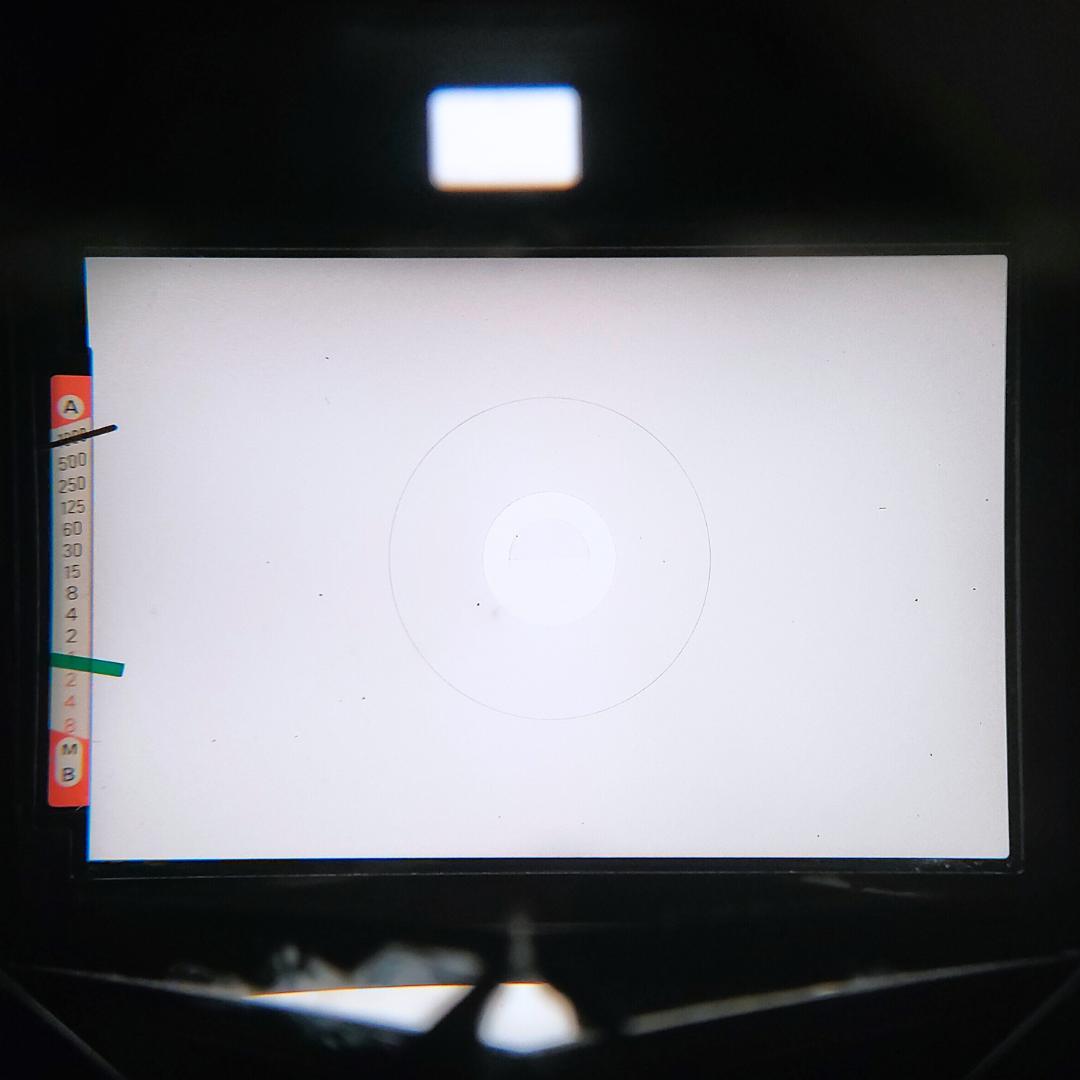 Nikon FE 説明書、ストラップ付き