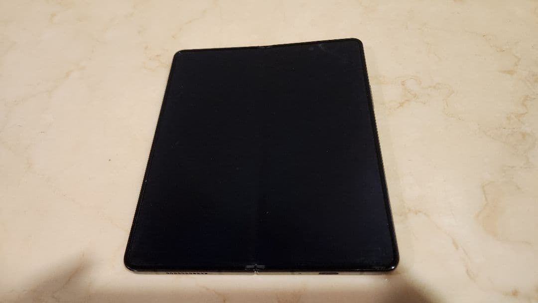 Samsung Galaxy Z Fold4　　ブラック